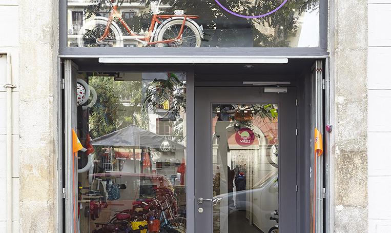 KIDS ON WHEELS. Bicicletes infantils