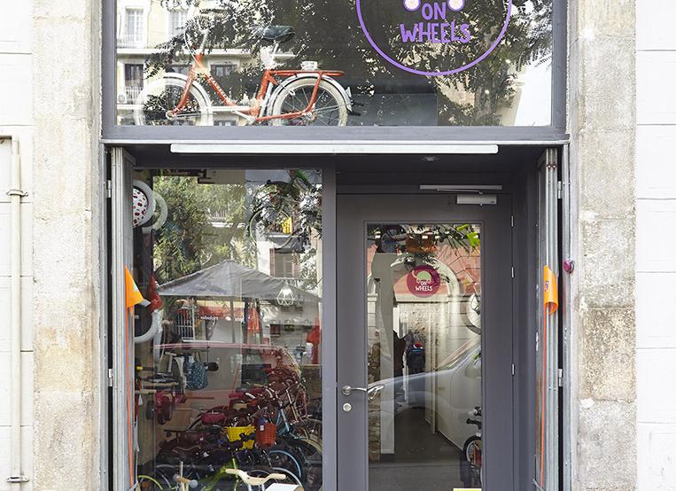 KIDS ON WHEELS. Bicicletes infantils