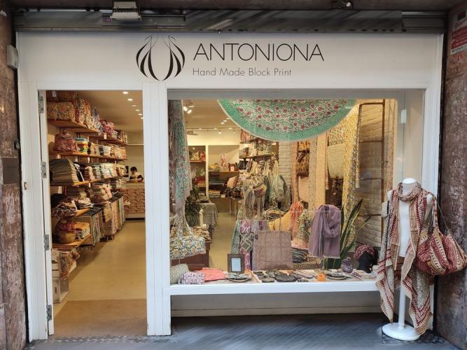 ANTONIONA Teles estampades a mà